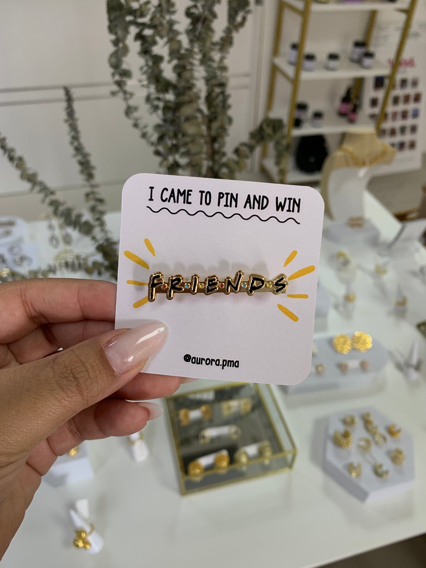 Pin [Friends]